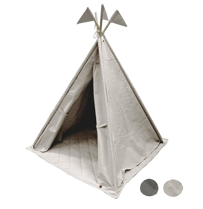 Tipi Canvas mit Flaggen